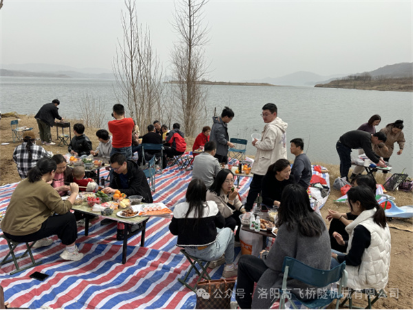 春日“趣”燒烤，不負好“食”光  公司開展部門團建活動